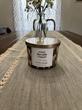 Bodycology Candle Cozy Fireside S'more 14.5oz Brown Gold NEW Spa Fall Camping